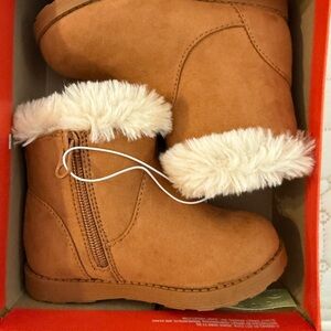 Cat & Jack Toddler 8 Faux Fur Lined Boots